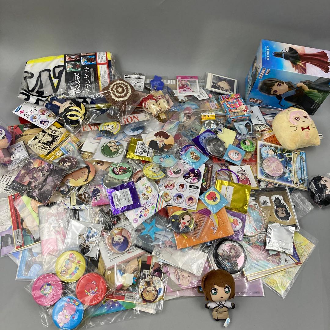 アニメグッズ まとめ売り 100点以上 - メルカリ