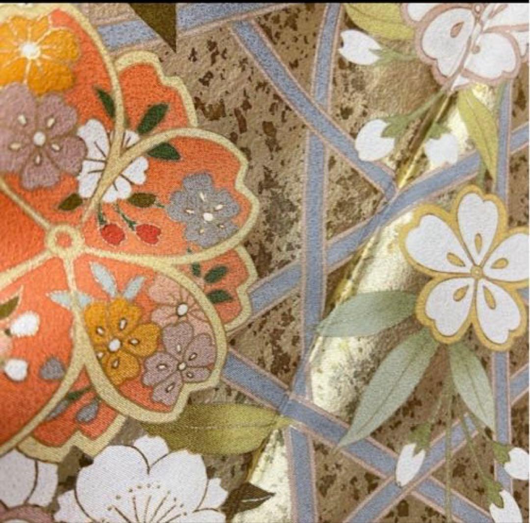 振袖 お着物 (赤ベース) 金駒刺繍 金彩 枝垂れ桜 桜花模様晴れの日 成人