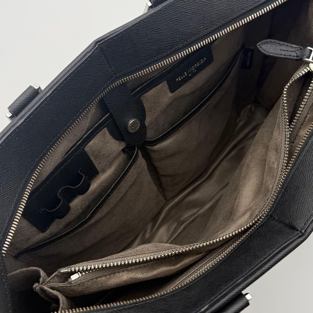 ペッレモルビダ キャピターノ ブリーフケース エンボスレザー A4 ブラック