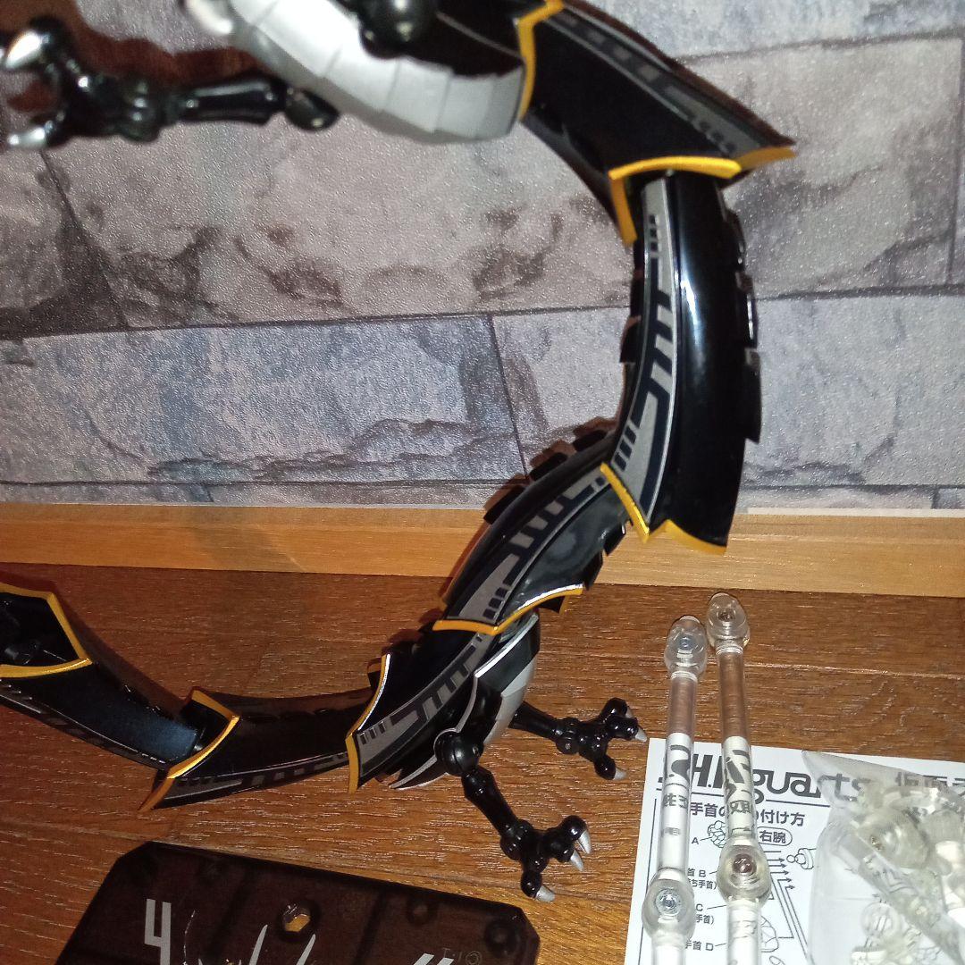 【限定値下げ中】SHF仮面ライダーリュウガ＆ドラグブラッカー