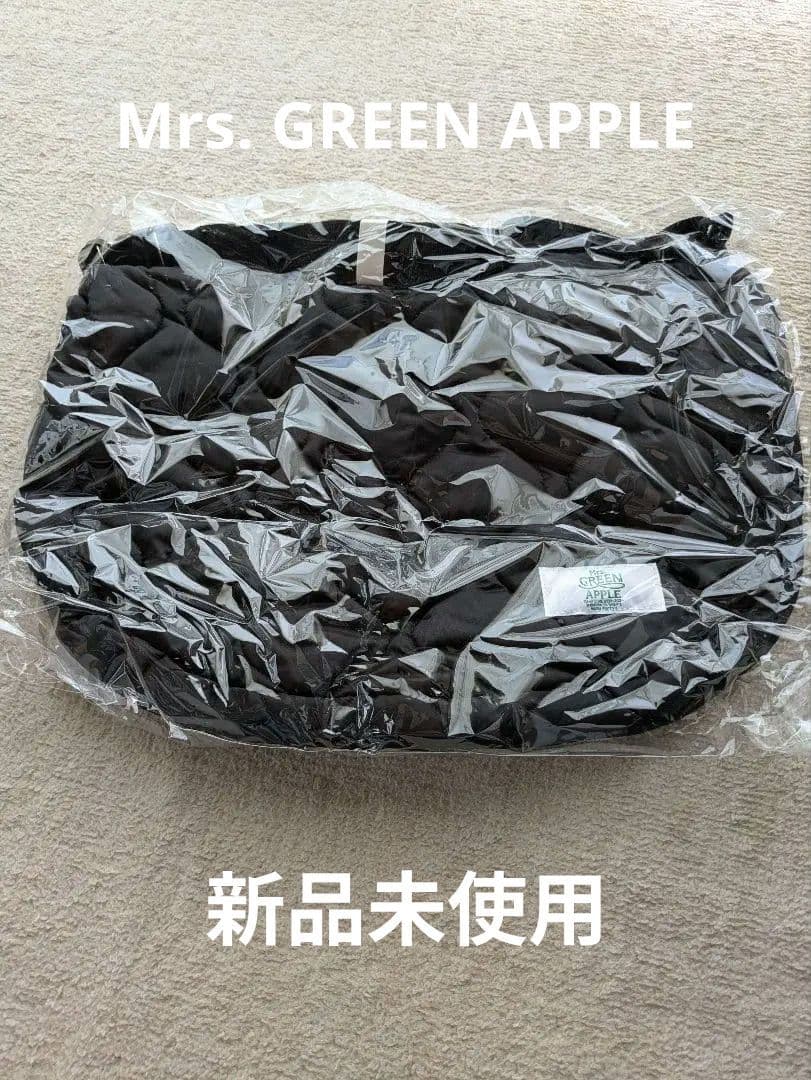Mrs. GREEN APPLE キルティングショルダーバッグ L
