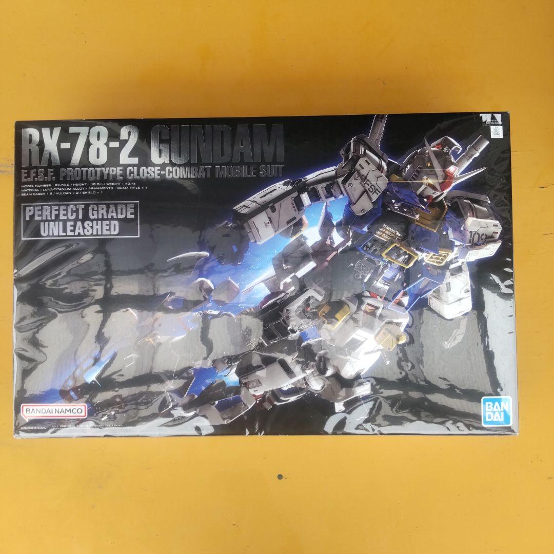 RX-78-2 GUNDAM PERFECT GRADE UNLEASHED新品 Amazon.com: Bandai Hobby - Mobile Suit Gundam - RX-78-2 Gundam PG