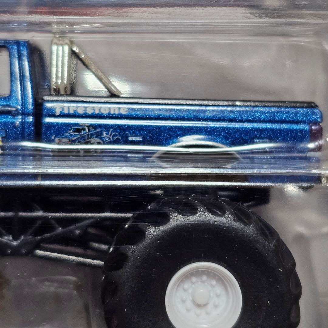 グリーンライト　ビッグフット　#3　モンスタートラック　ビッグタイヤ　1/64