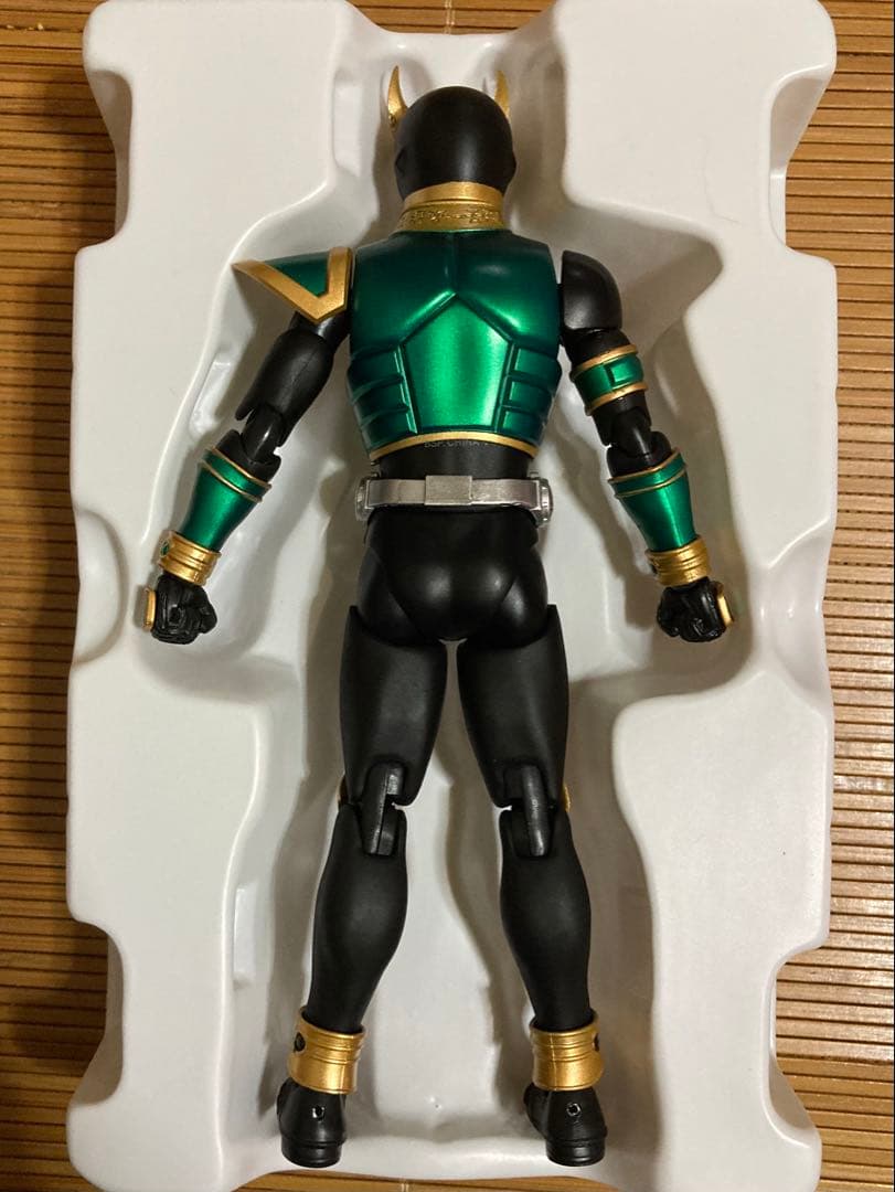 S.H.Figuarts 真骨彫 クウガ ペガサス & ライジングペガサス