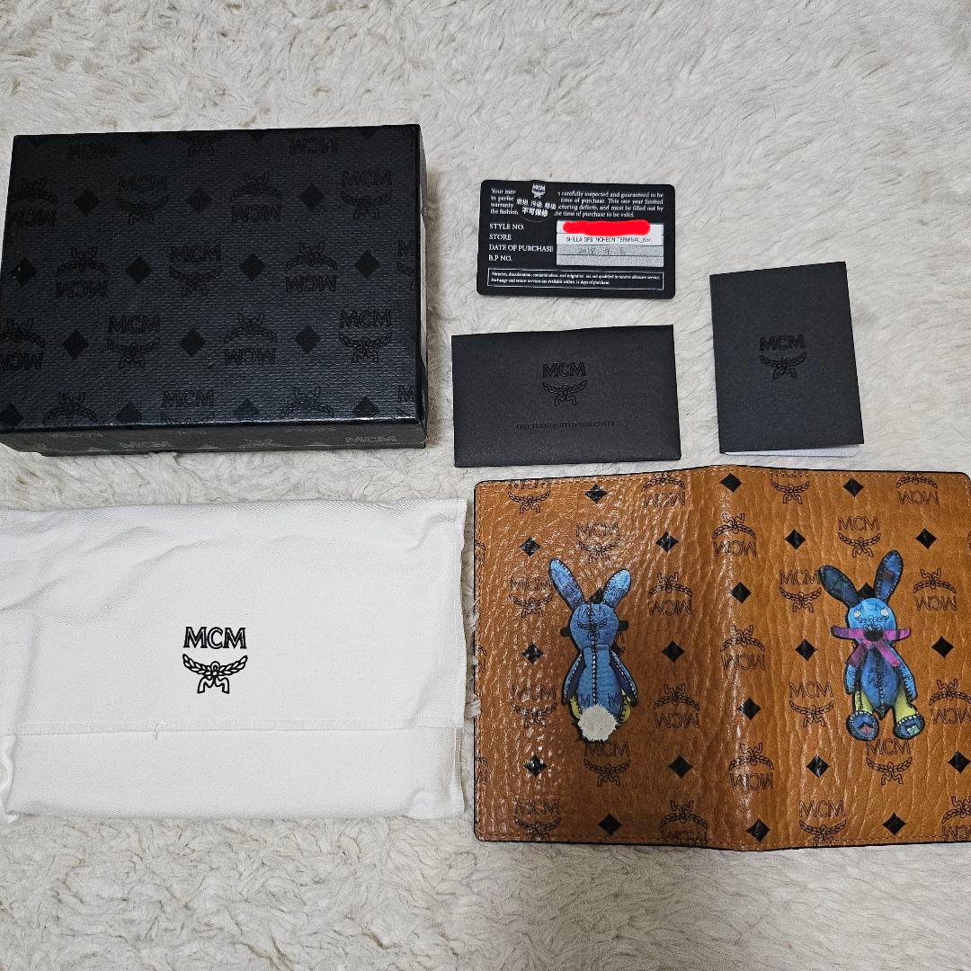 極美品！！MCM パスポートケース ウサギデザイン ブラウン