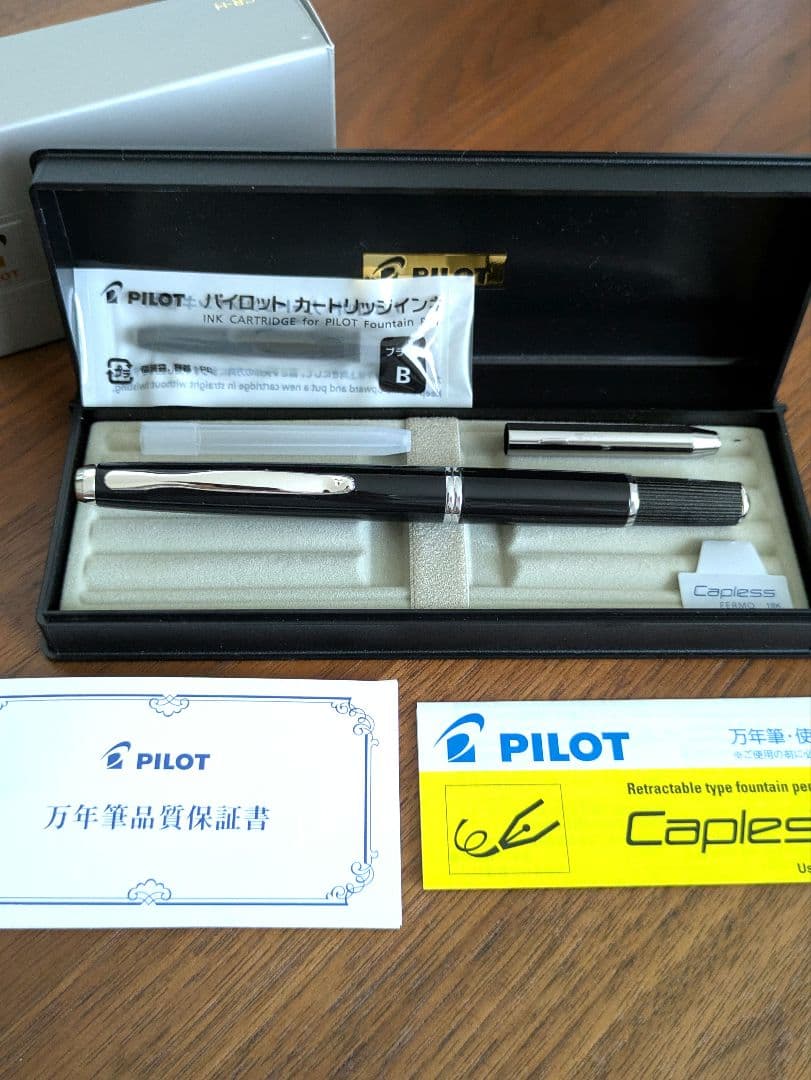 廃盤品】キャップレス フェルモ M字 【箱付き】キャップレス フェルモ