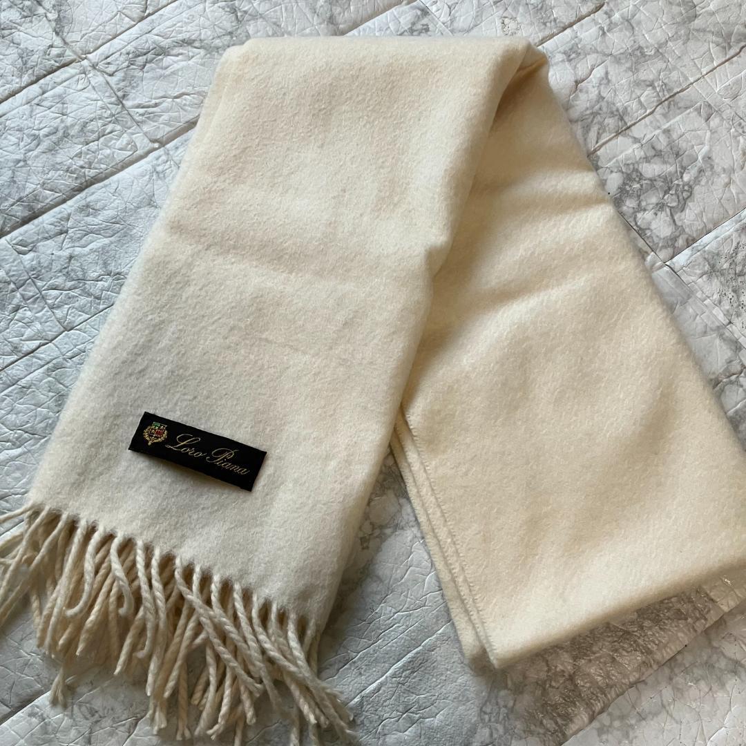 美品◎ロロピアーナ カシミヤ100% ウェーブ加工 フリンジマフラー アイボリー 美品◎ロロピアーナ カシミヤ100% ウェーブ加工 フリンジマフラー