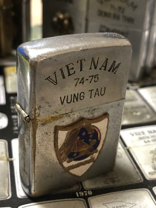 ベトナムZIPPO】本物 1974年製ベトナムジッポー「ヌードモデル」