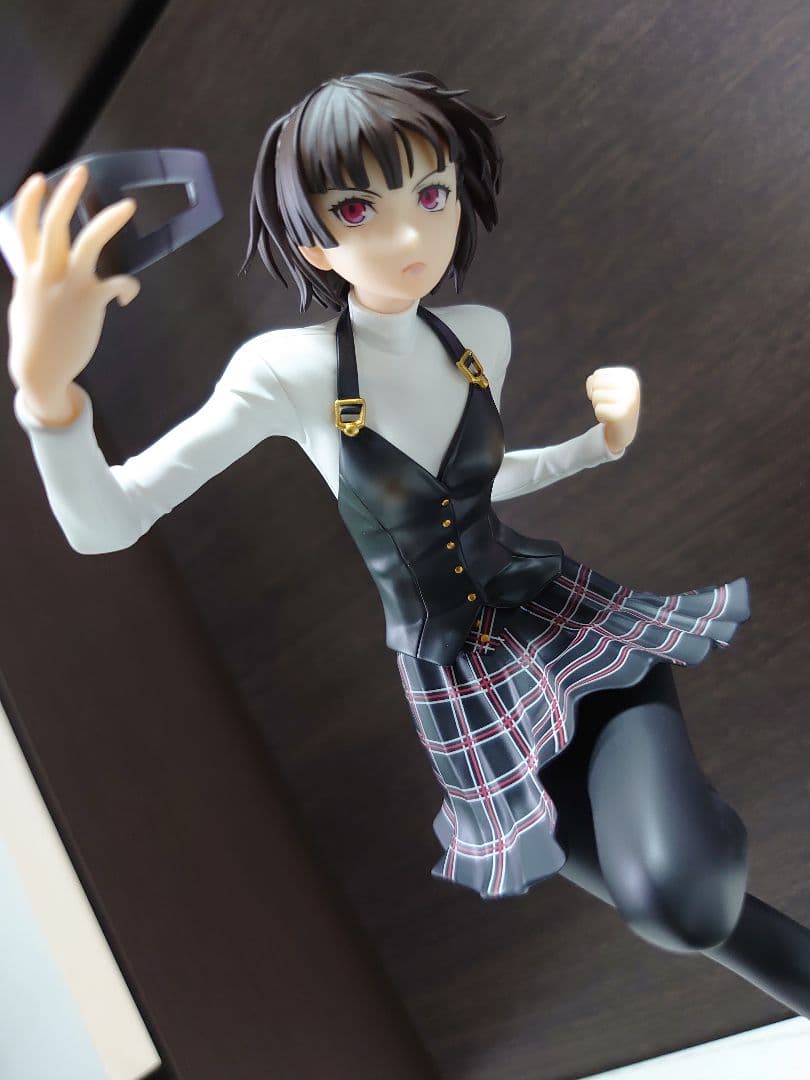 ペルソナ5 ザ・ロイヤル 新島真 制服Ver. ホビージャパン フィギュア