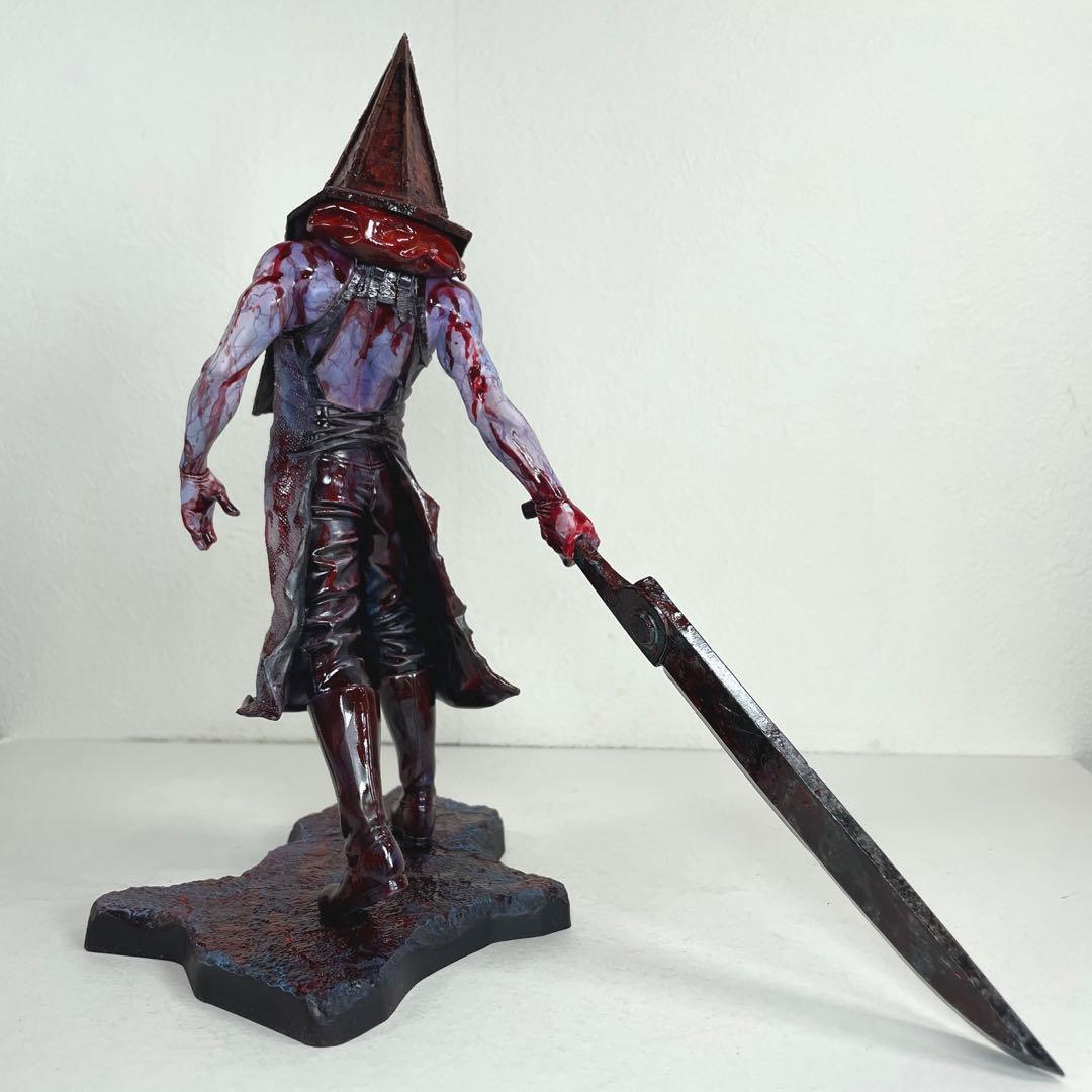 サイレントヒル2 リペイントフィギュア 2体セット - メルカリ