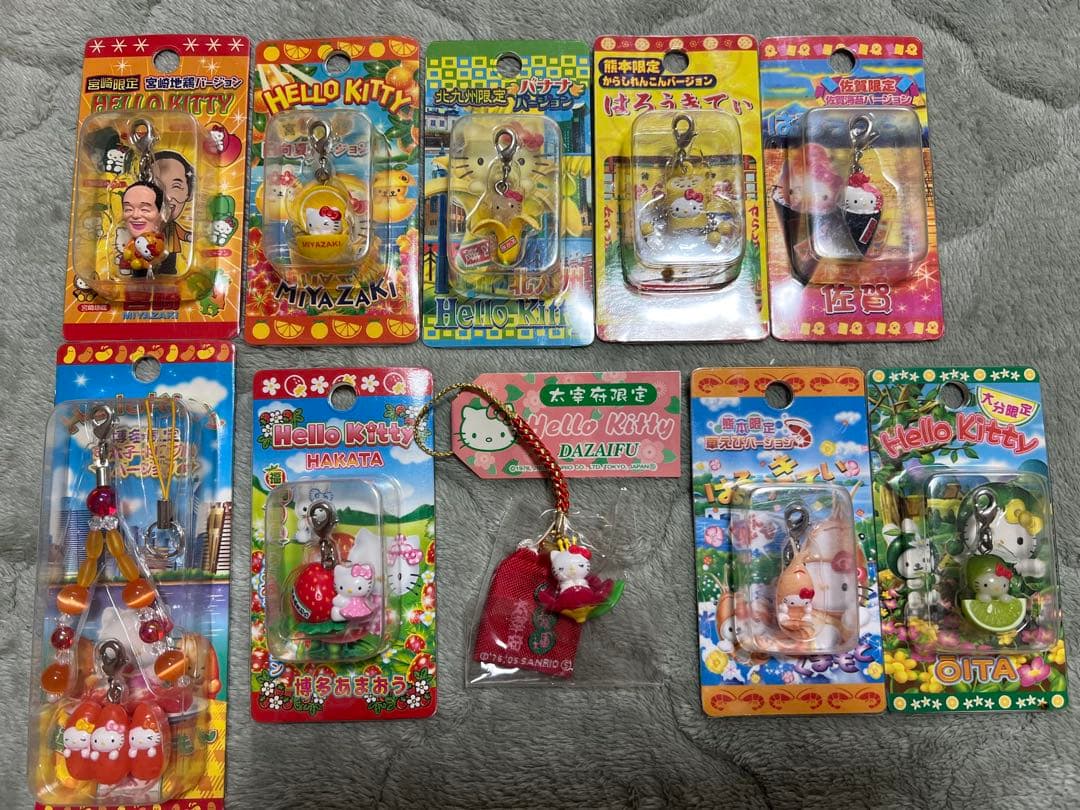 ご当地キティちゃん　ファスナーマスコット、ストラップ合計77点