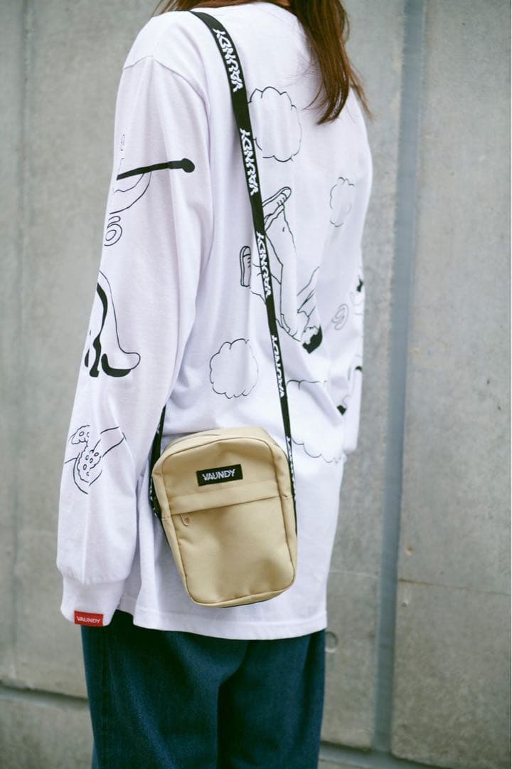 vaundy ショルダーバッグ　ベージュ Shoulder Bag ○実用性抜群のショルダーバッグが登場🙌外ポケット有