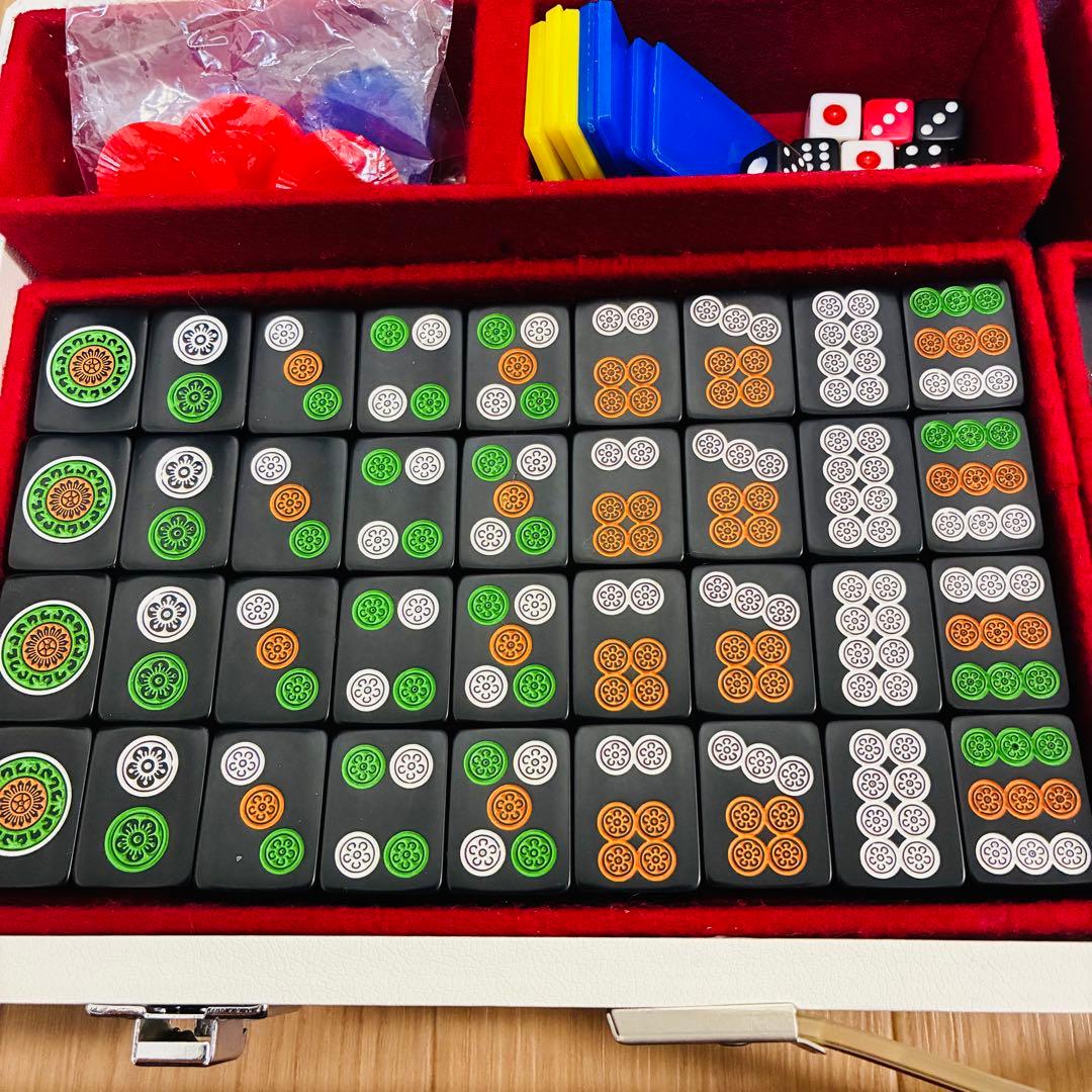 希少】麻雀牌 オールブラック オーロラ ダイヤ 黒牌 背黒 - メルカリ