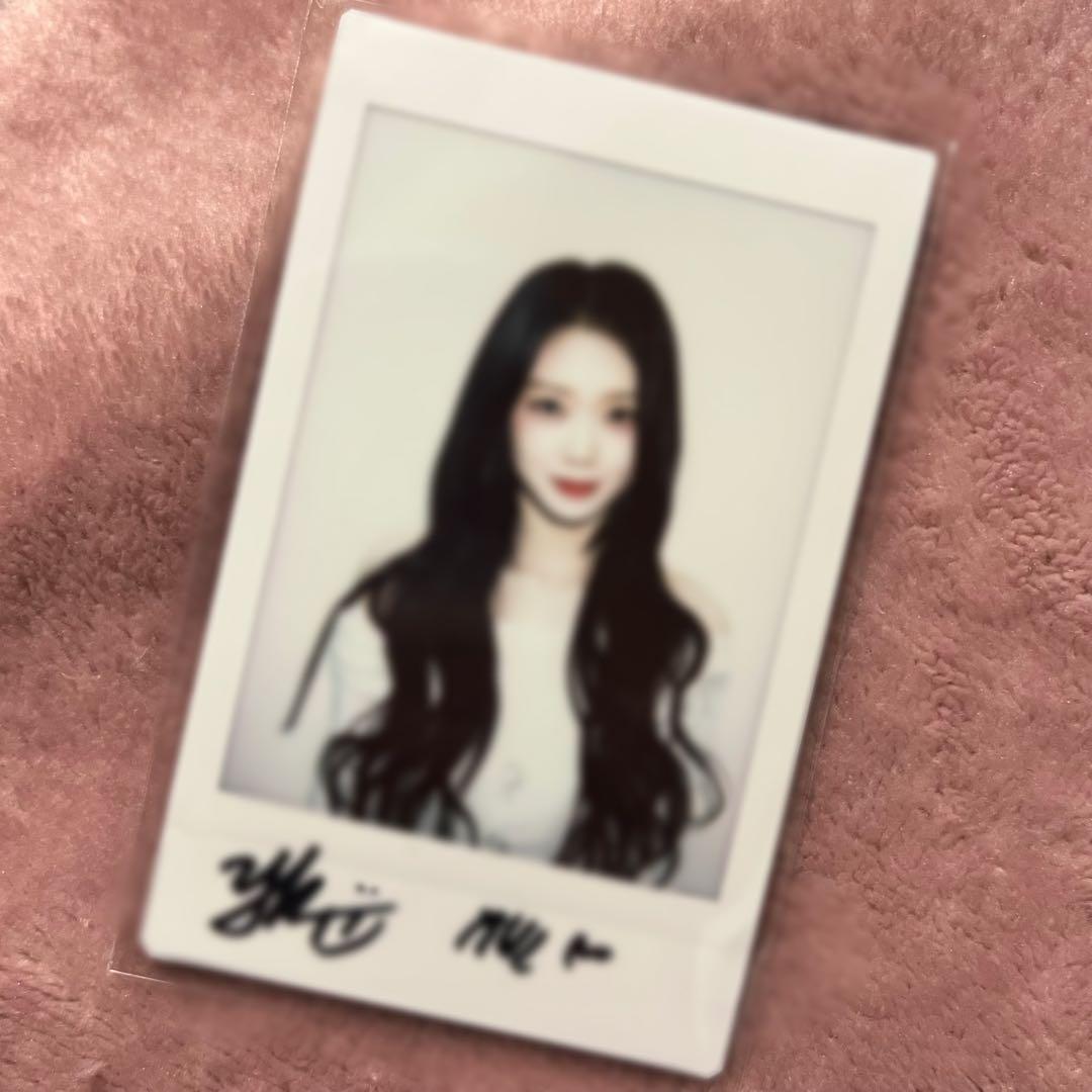 tripleS ユビン Withmuu ペンサ サイン入りポラロイド チェキ③