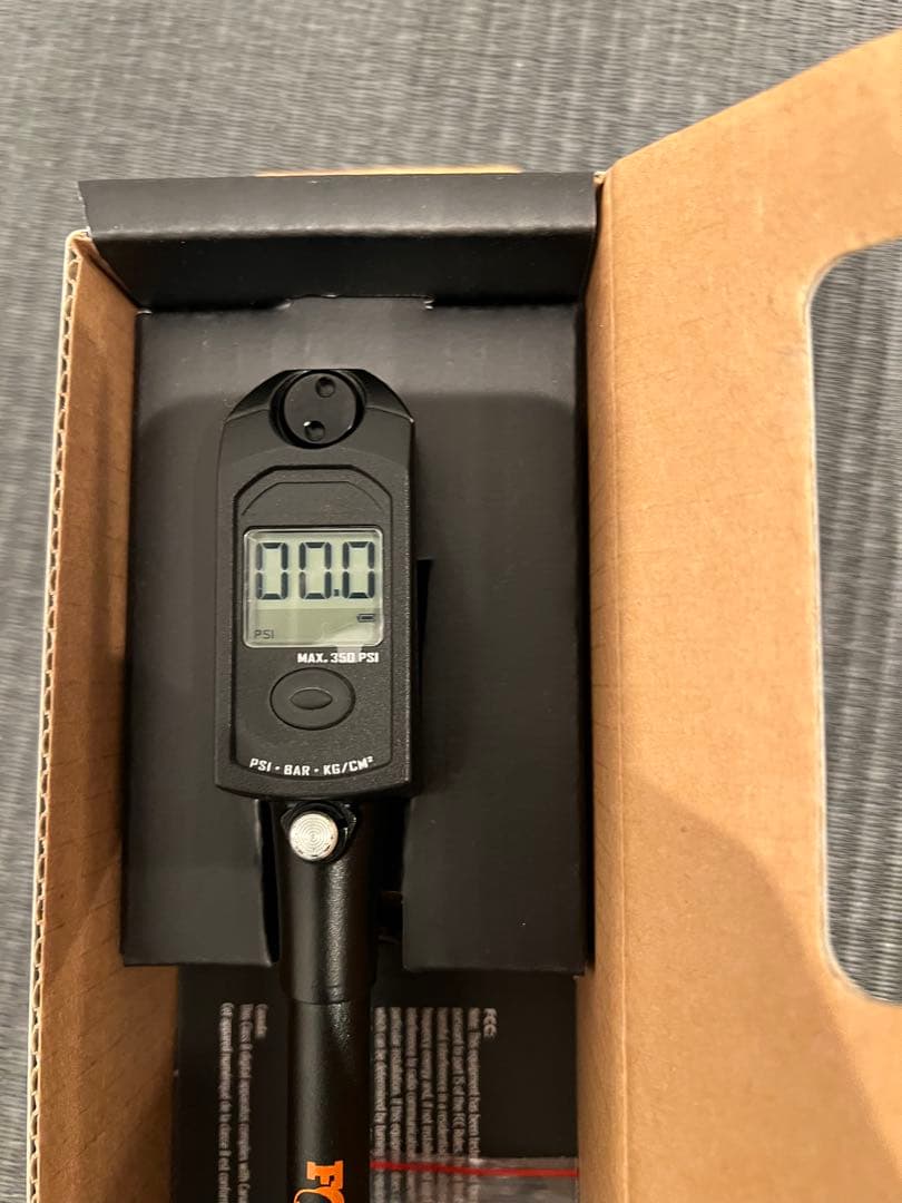 FOX フォックス　デジタルポンプ　サスポンプ　MTB フルサス