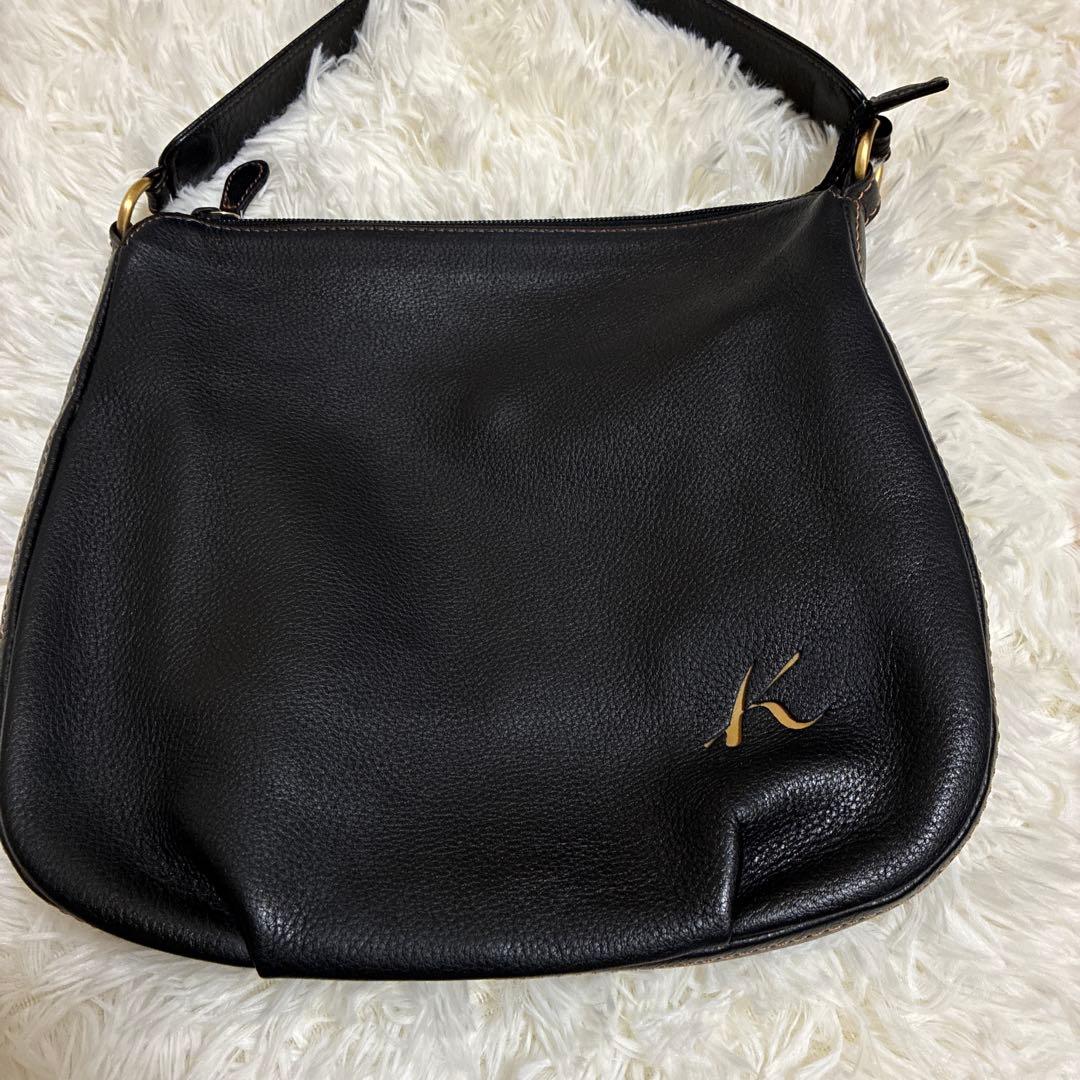 yukasanです。キタムラ ワンショルダーバッグ シボ革 レザー 黒