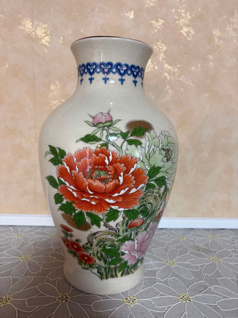 花柄陶器花瓶 金の花柄 陶器花瓶