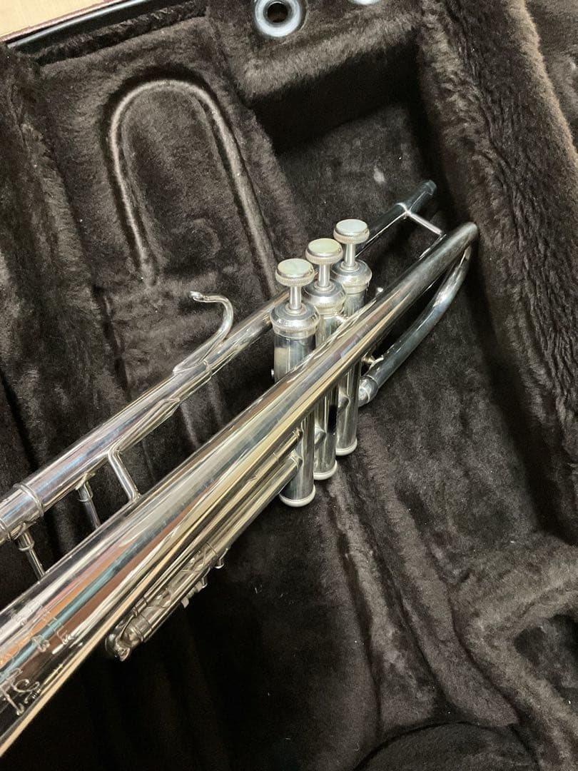 レア！43ベル Bach バックStradivarius トランペット 美品