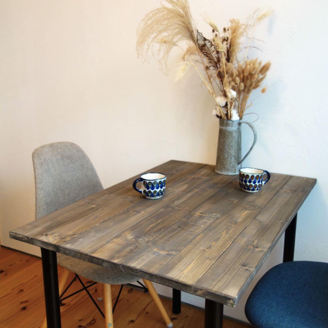 10/28まで！無垢材のダイニングテーブル