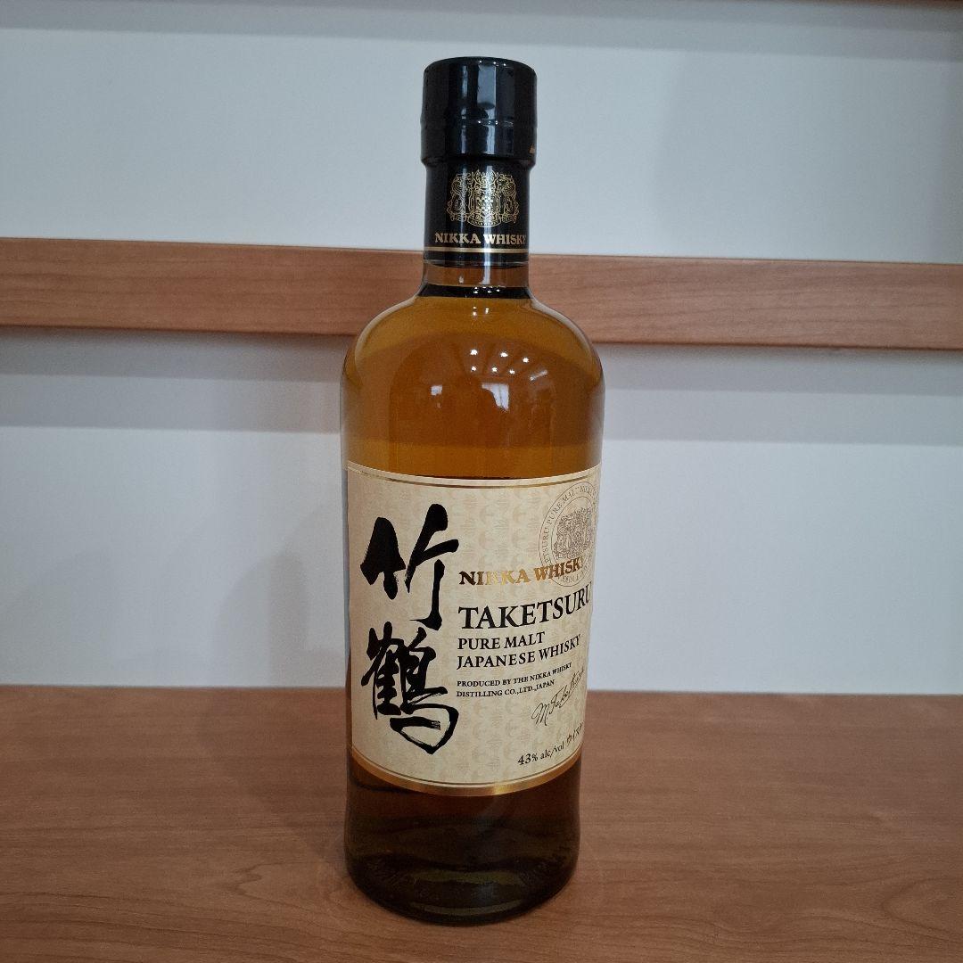 NIKKA TAKETSURU　竹鶴 ピュアモルトウイスキー　43%　箱無し Amazon.co.jp: ニッカ 竹鶴 ピュアモルト 箱なし 国内流通正規品) 43度