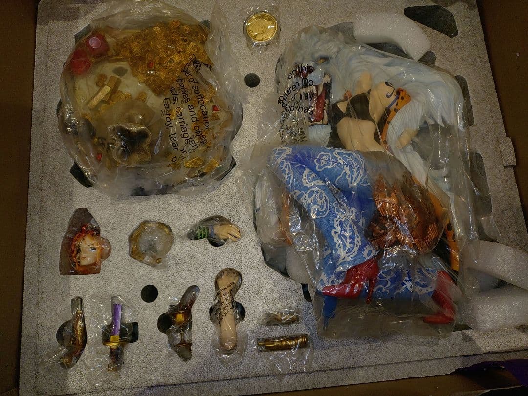 ワンピース　ナミ スタチュー 　ログコレクション　フィギュア　ONEPIECE