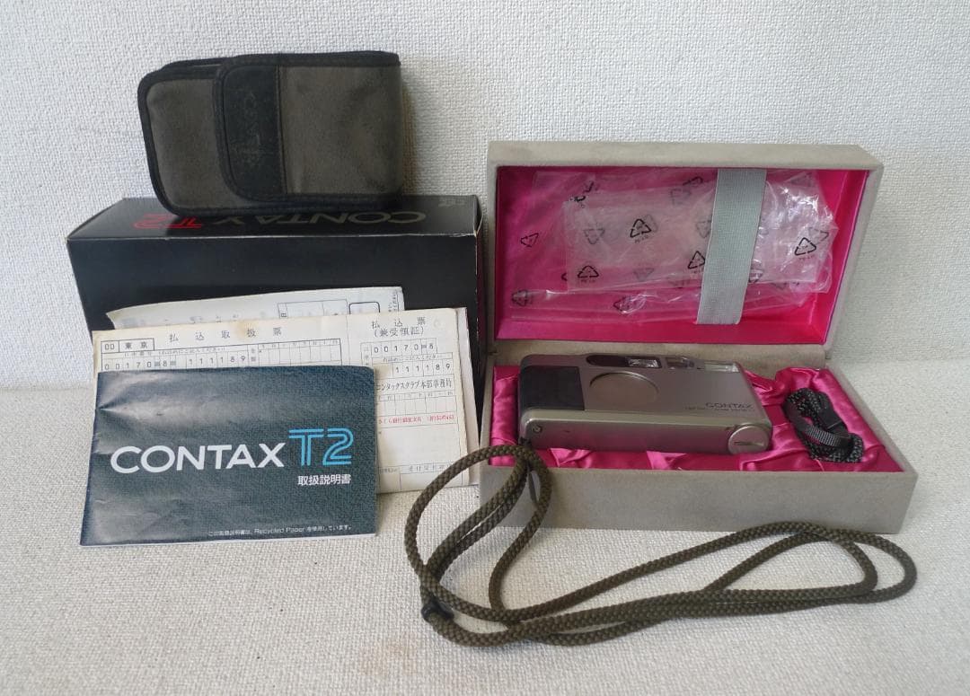 k*7様 CONTAX コンタックス T2 F2.8 コンパクト フィルム カメ 価格も性能もまさに一眼レフキラー！ コンタックス T2 チタンブラック