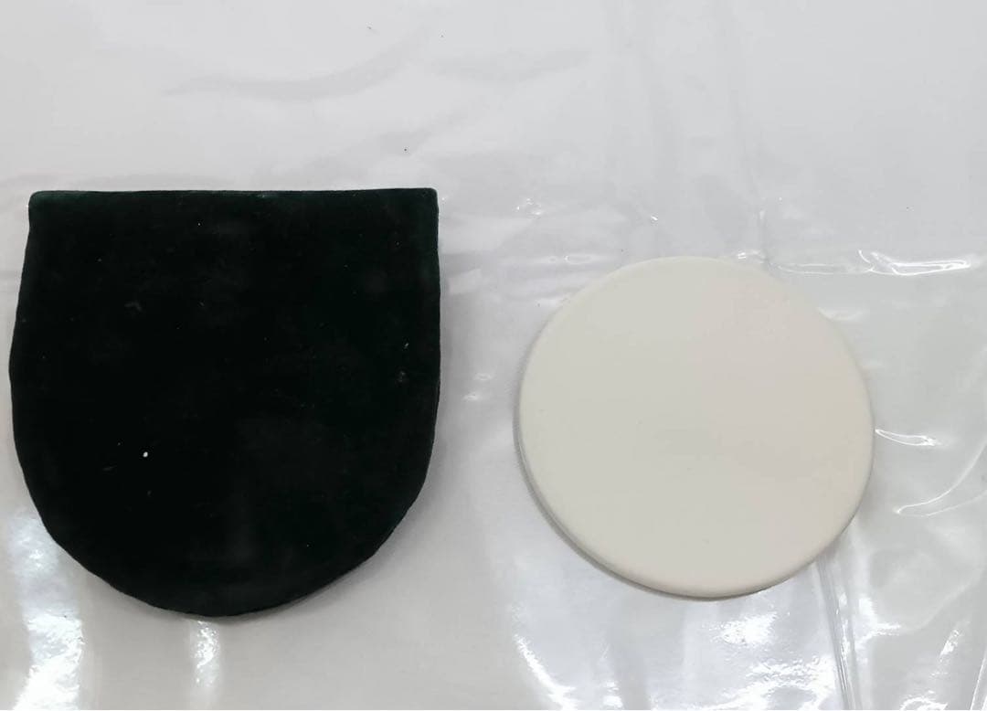 足立育朗 フロープレート 有田焼 直径 約7cm 形態 色 グリーン