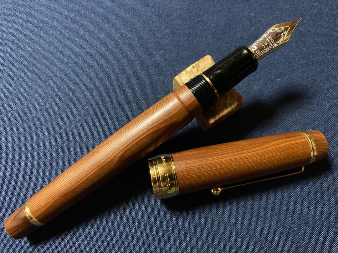 PILOT CUSTOM 一位の木万年筆字幅F