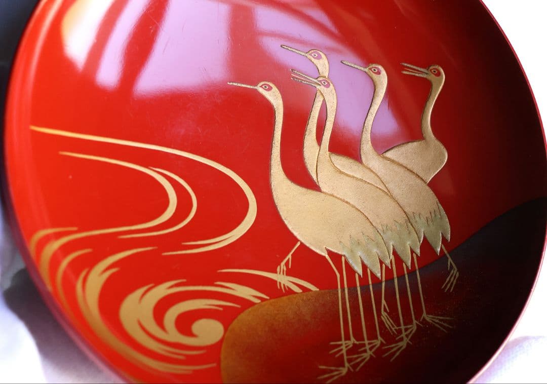 CM373】時代木製漆器 光琳写 金蒔絵 群鶴図 朱塗 引盃 五