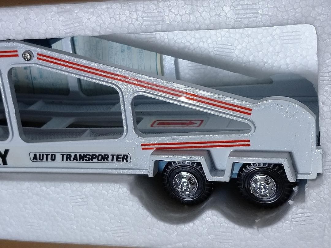 ダイヤペット　ミニカー2台セット　T55タンクローリー＆T54キャリアカー