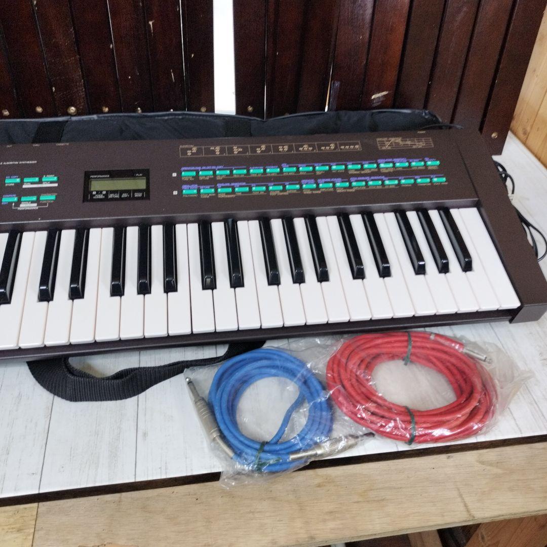 YAMAHA　DX21
