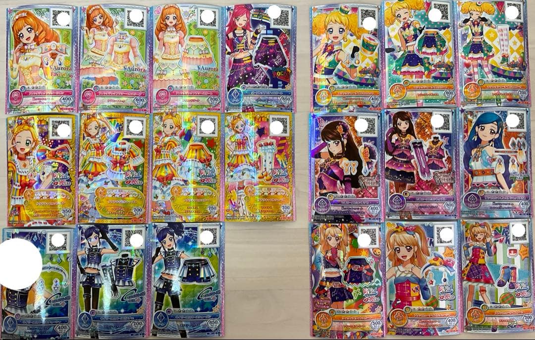 アイカツオンパレード まとめ売り - メルカリ
