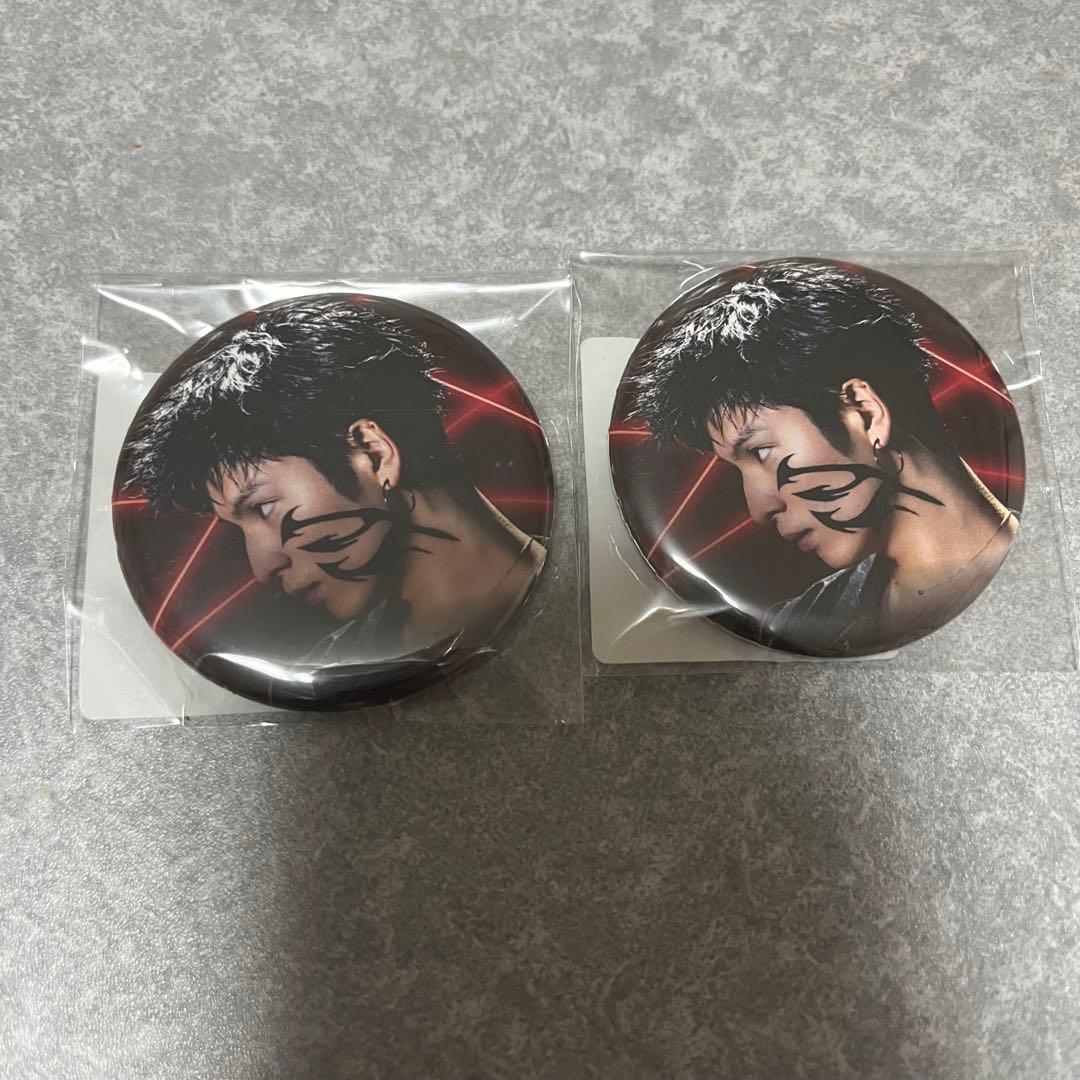 DMMスクラッチ THE RAMPAGE 長谷川慎 缶バッジ 2個セット - メルカリ