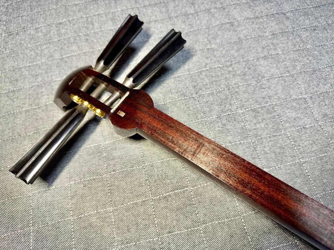 【極上玉杢】最高級 津軽三味線 金細 子持綾杉胴 超美品 トチ巻太棹 瘤杢 縮杢