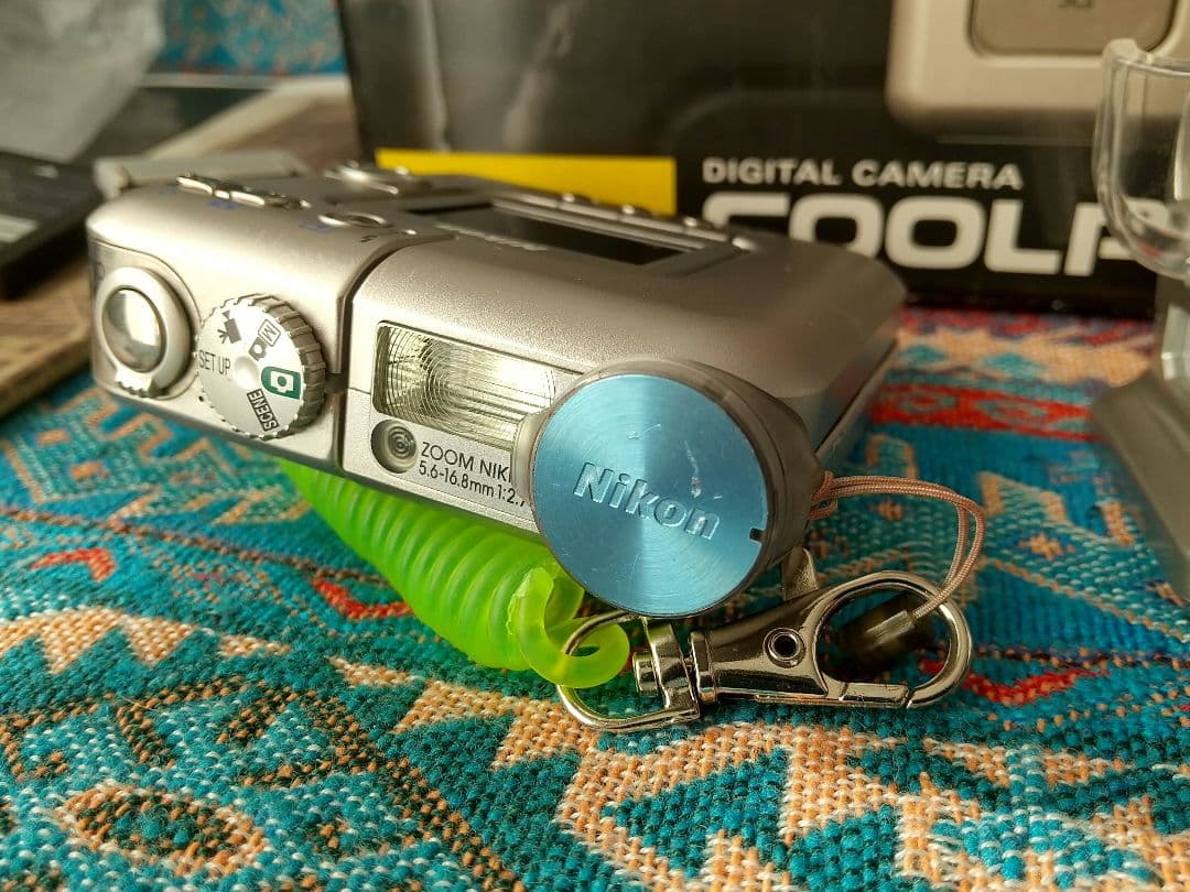 ニコン COOLPIX SQ 元箱、バッテリー3個付き