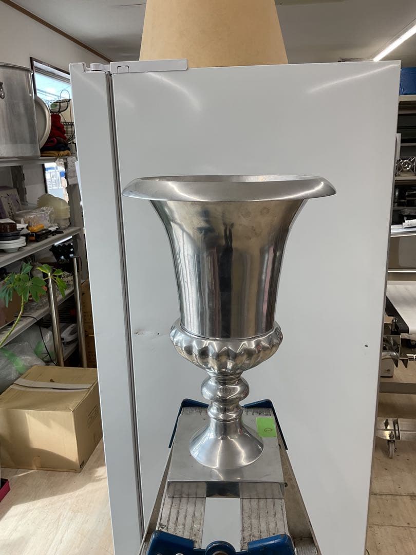 フラワーベース 2個セット　中古　アンティーク　置物