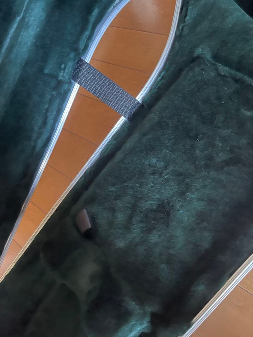 Martin D-28 重く Standard + 純正ハードケース ハードケースのみ 鍵