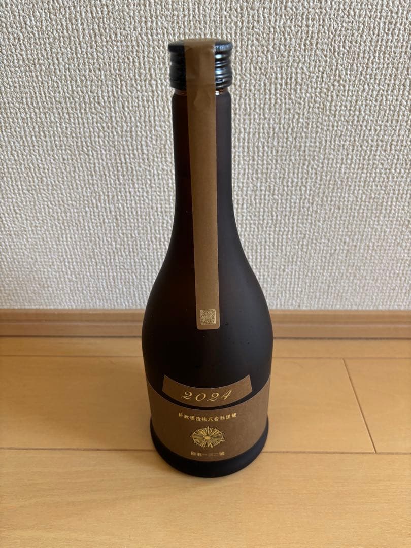 新政酒造　産土（アース）　2024 新政 カラーズ アース(産土)《直汲》 2024 陸羽一三二号 720ml 製造年