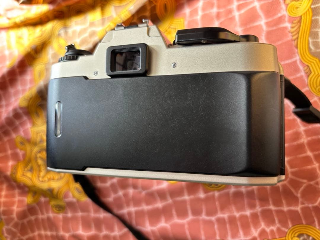 早い者勝8日、月曜日のみ価格Nikon FE10 35-70mmレンズ完動美