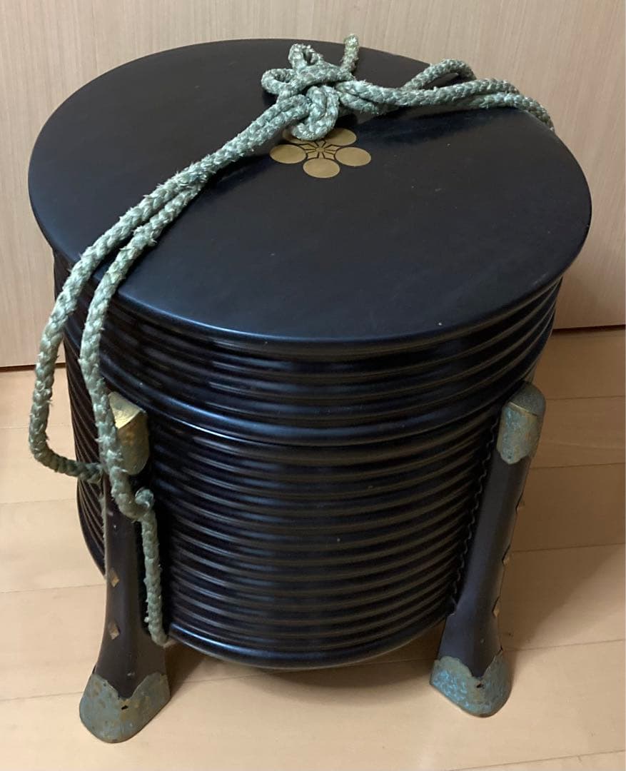 行器(ほかい) 江戸時代儀礼贈答に食物(饅頭、餅、菓子)容器 漆塗り