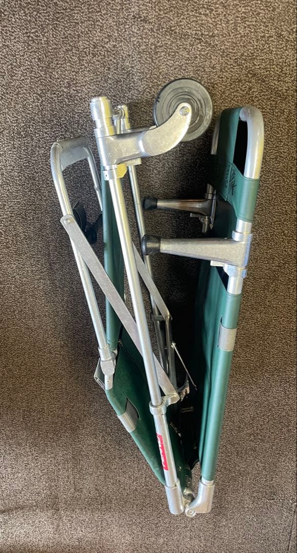 フェルノ・ワシントン社 2輪折りたたみ式ストレッチャー