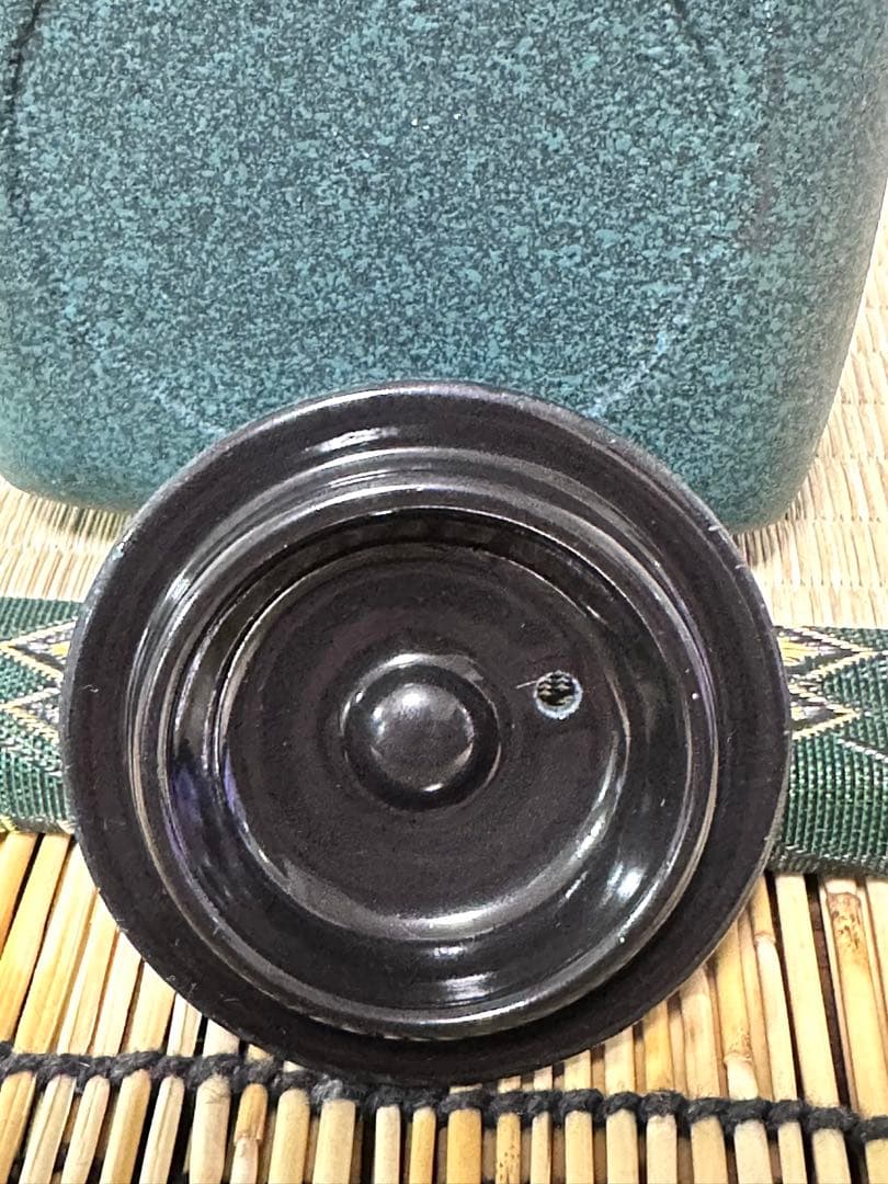 菊地保寿堂奥山清行デザインティーポットよほうＳ　鉄瓶敷きおりがみ　南部鉄瓶