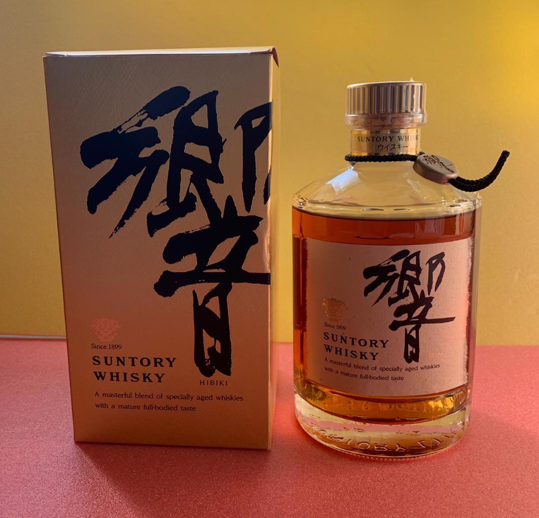 SUNTORY  響　（金ラベル） 福島県内発送！！20歳以上！！希少 SUNTORY サントリー ウイスキー 響