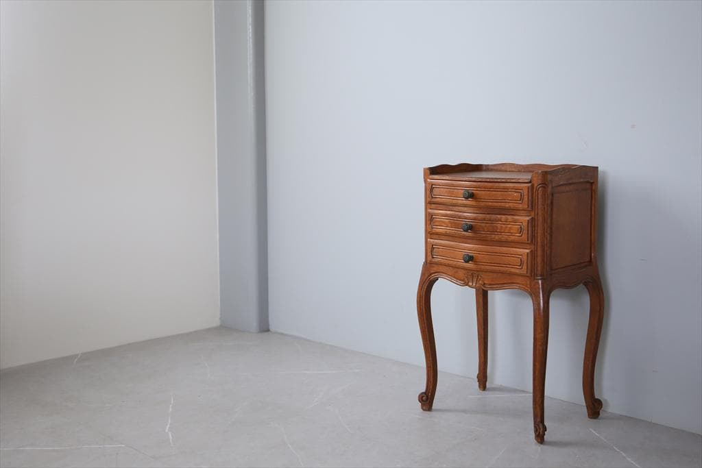 フランスアンティーク猫脚ナイトテーブル/木製キャビネット机飾り棚(82