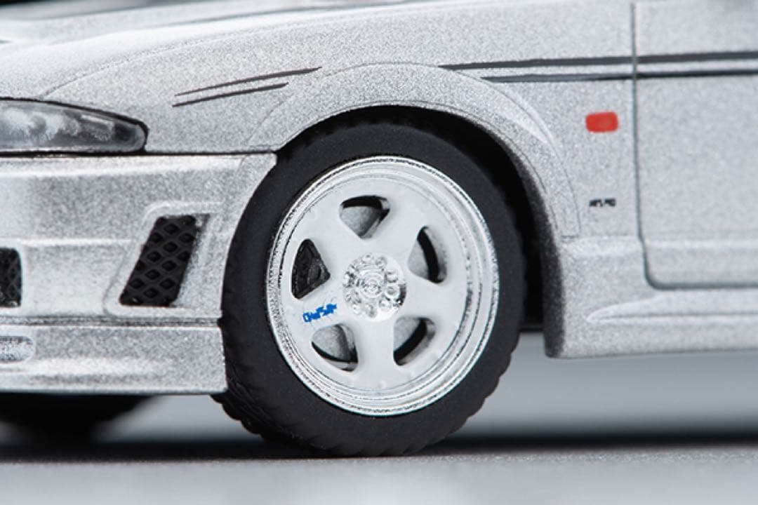 1/64 松田次生コレクション　スカイラインGT-R R32&NISMO400R