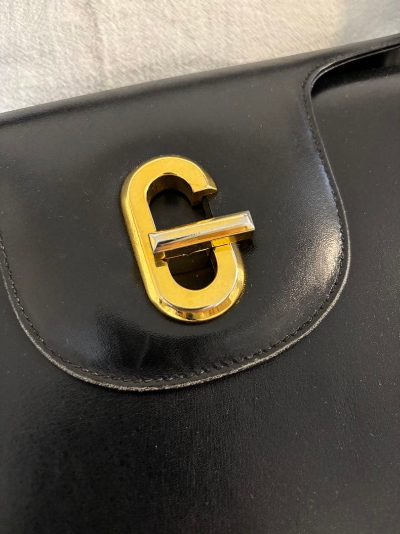 GUCCI Gフレーム ハンドバッグ 黒
