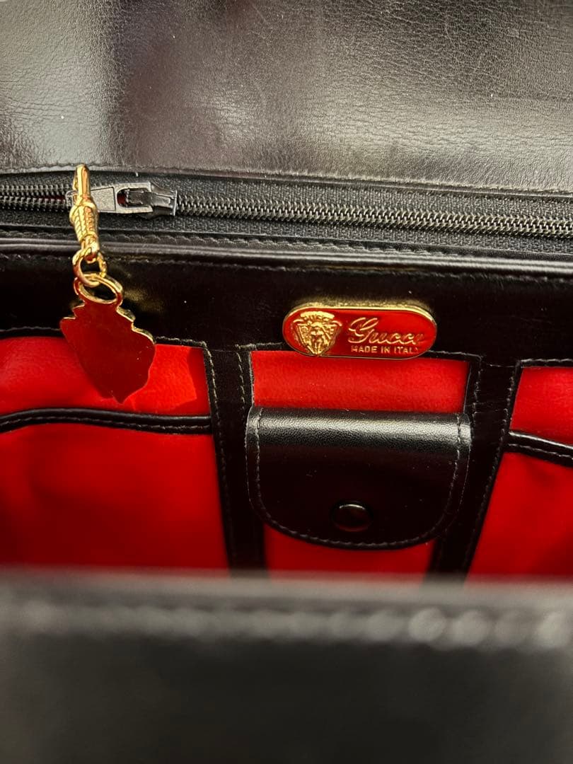 GUCCI Gフレーム ハンドバッグ 黒