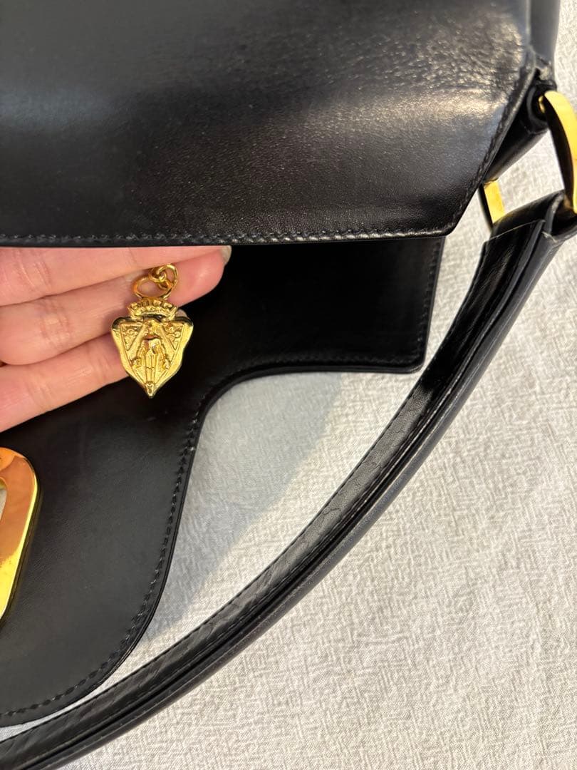 GUCCI Gフレーム ハンドバッグ 黒