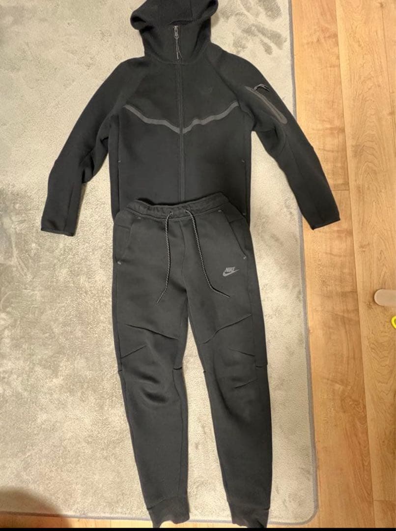 ナイキ　テックフリース　テック　セットアップ　黒　M.Sサイズ