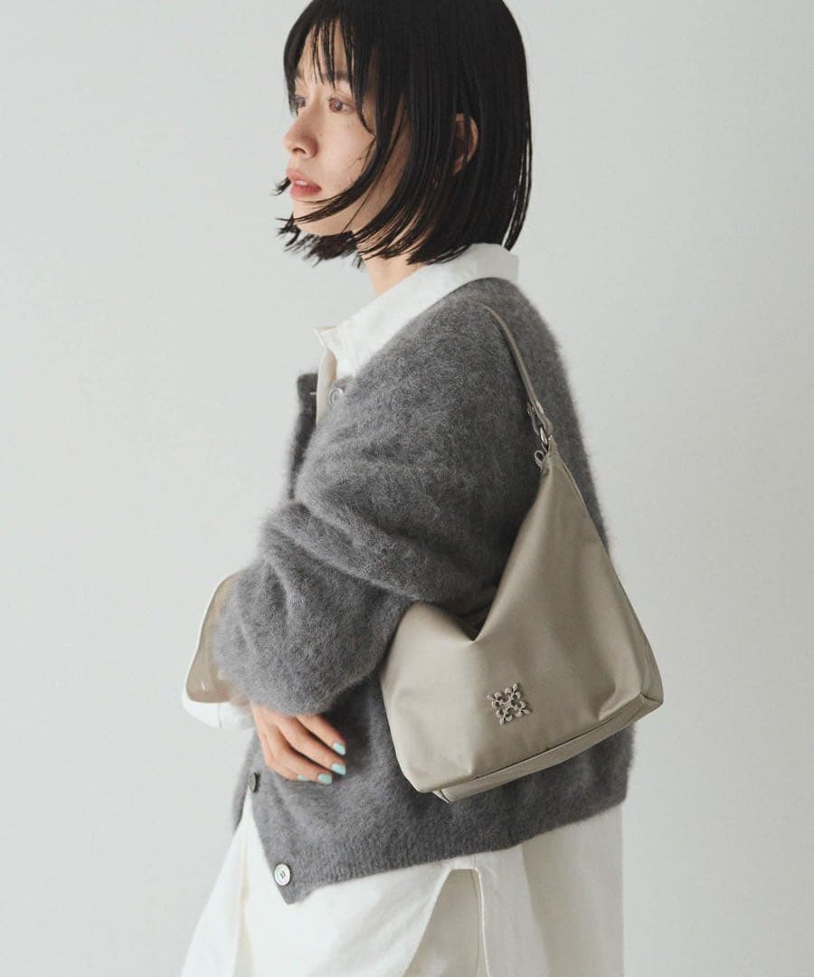 超美品ラシット今期クラウズナイロンシンプルショルダーバッグ2way